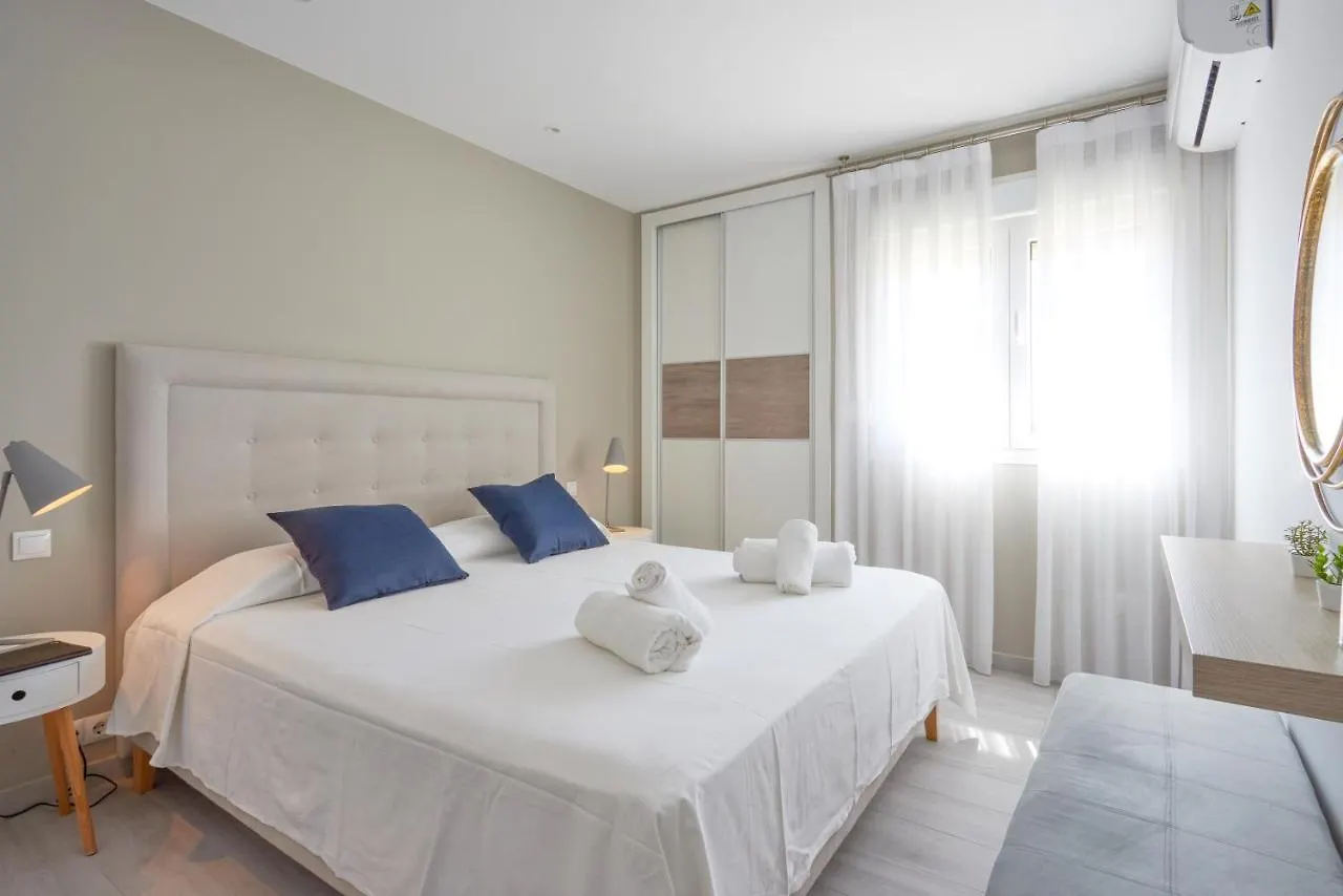 Bright & Modern 2 Bedroom Apartment 300M To The Beach - Marbella