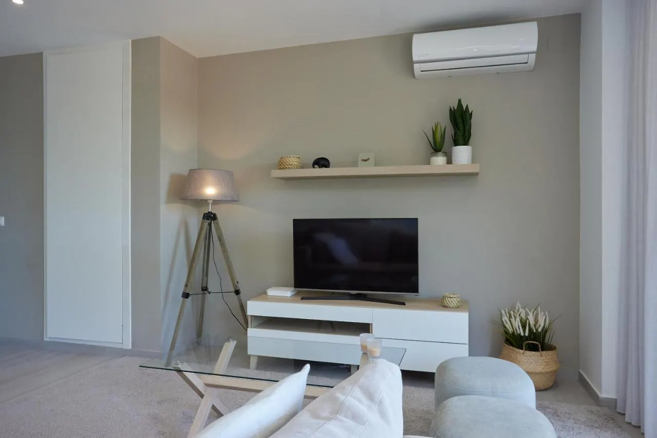 Bright & Modern 2 Bedroom Apartment 300M To The Beach - Marbella