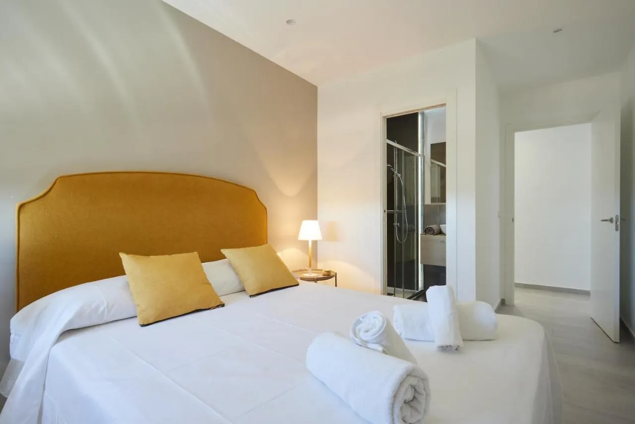 Bright & Modern 2 Bedroom Apartment 300M To The Beach - Marbella Spain