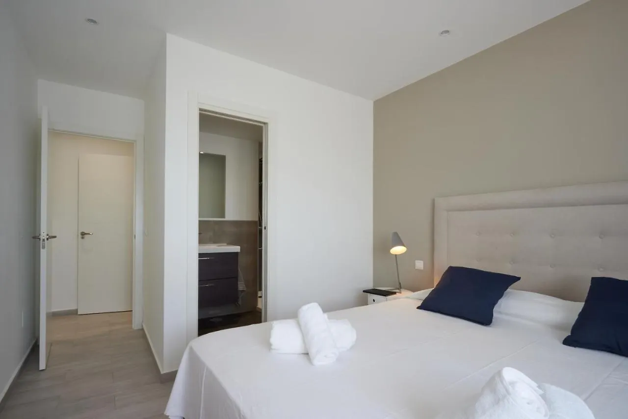 Bright & Modern 2 Bedroom Apartment 300M To The Beach - Marbella 0*,  Spain