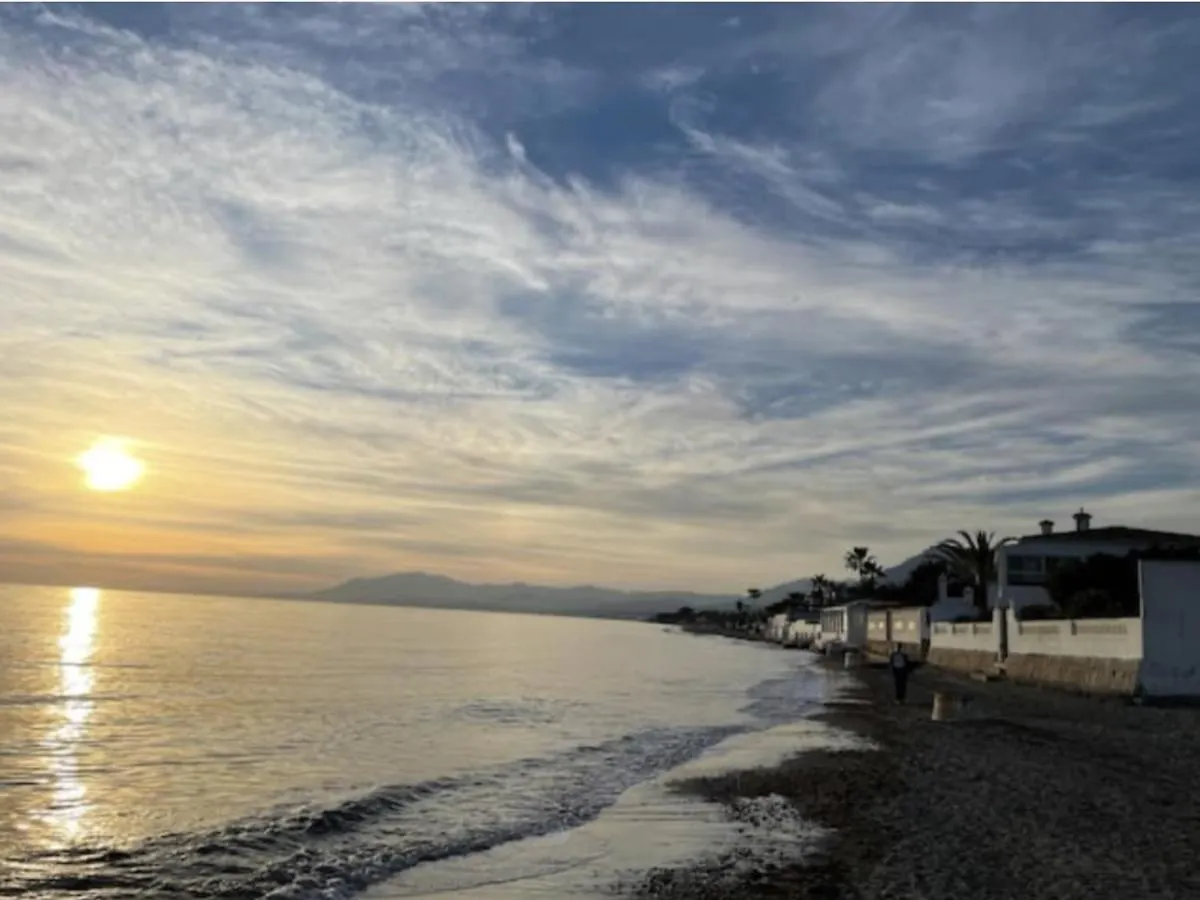 Bright & Modern 2 Bedroom Apartment 300M To The Beach - Marbella